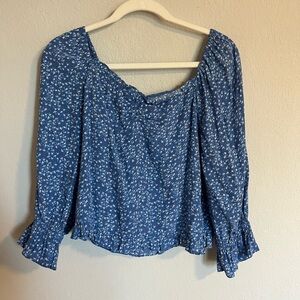 Skies Are Blue Women's Blue Floral Blouse